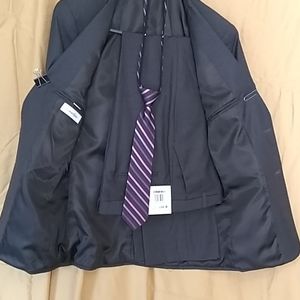 New men's Calvin Klein 3 piece suit